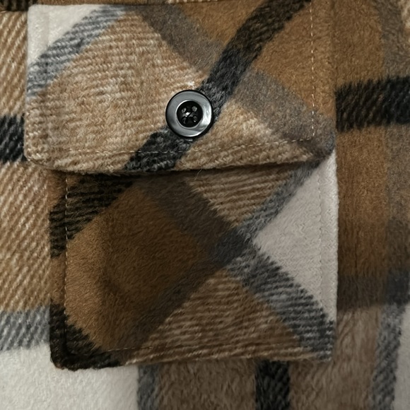 SHEIN Flannel cropped jacket brown and cream with black buttons - Picture 4 of 5